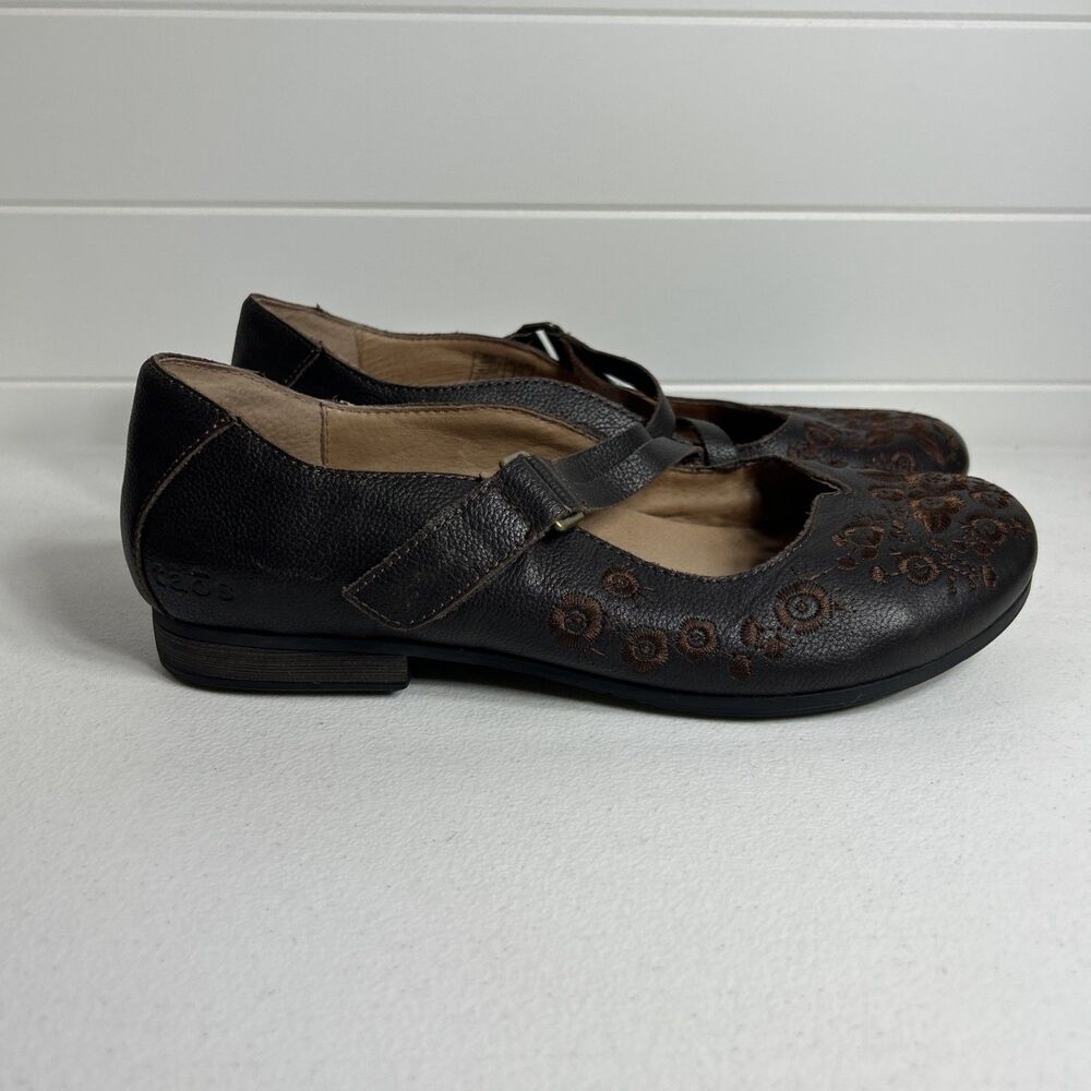 Taos Women’s Shoes Size 9.5 Brown Wish Leather Embroidered Flower Mary Jane